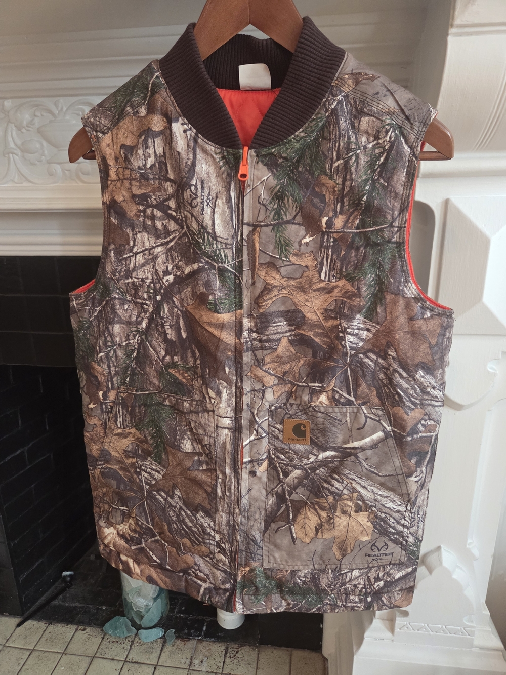 Y2k Carhartt × Realtree Camo Reversible Hunter Orange vest Youth Large / Women’s